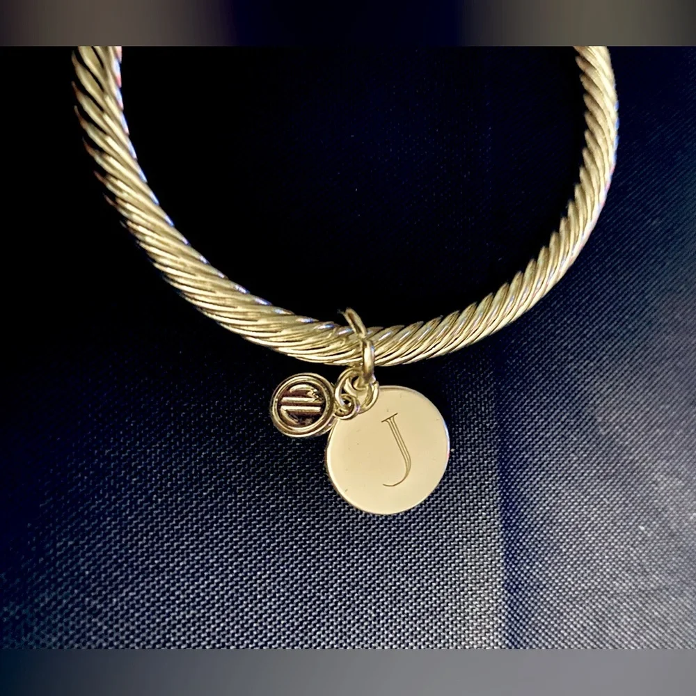 MARLEYLILLY Monogrammed “J” Silver Cable Bracelet - Picture 4 of 9